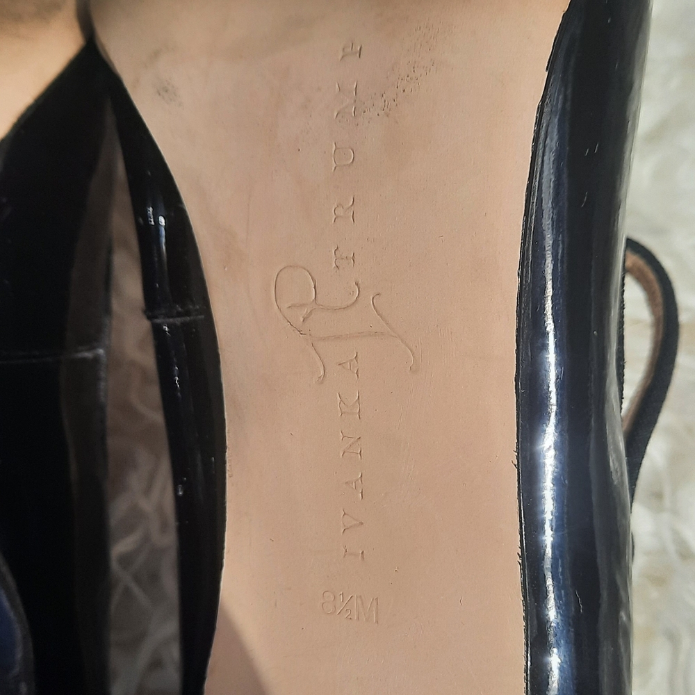 Ivanka Trump Black & Silver Heels - Picture 13 of 14